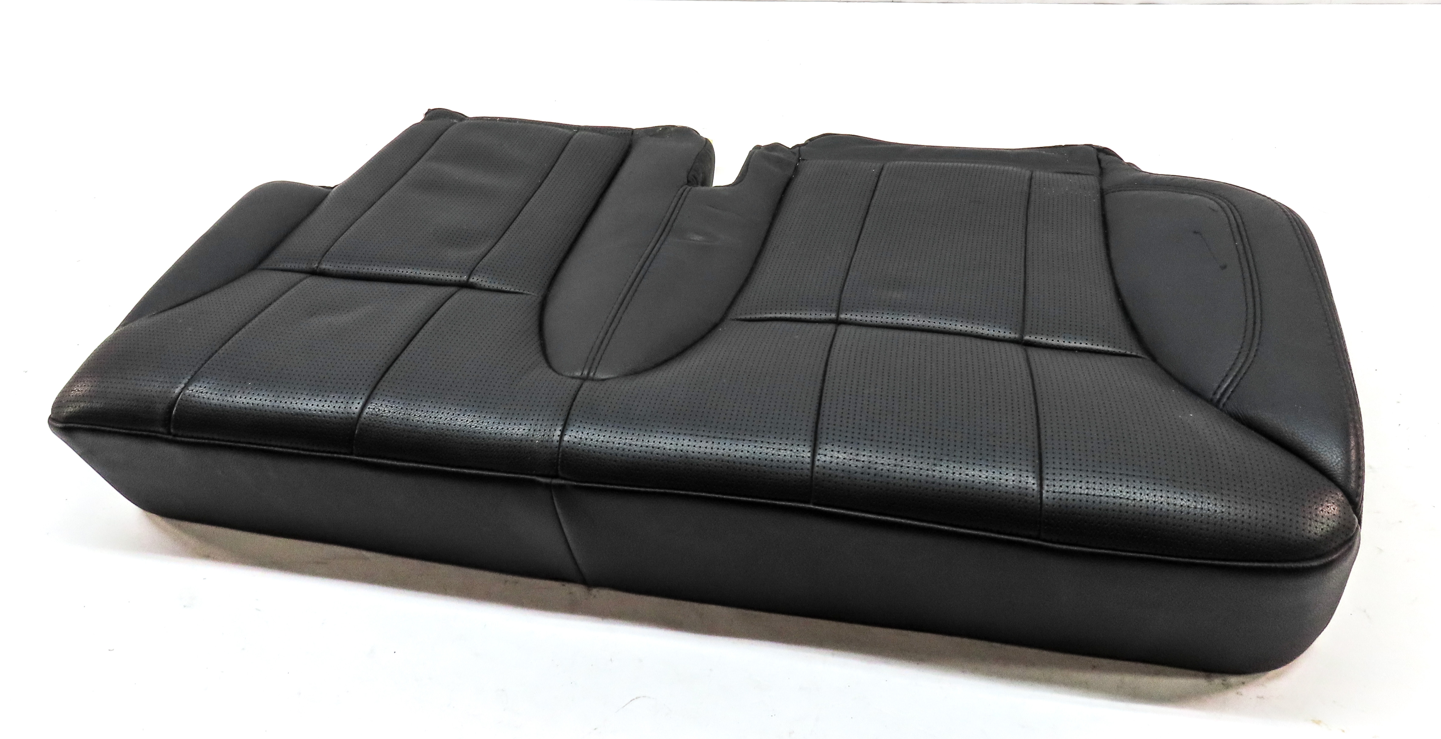 2017 LAND ROVER DISCOVERY (L462) REAR LEFT 2nd ROW BOTTOM SEAT CUSHION (BLACK) — exact item pictured